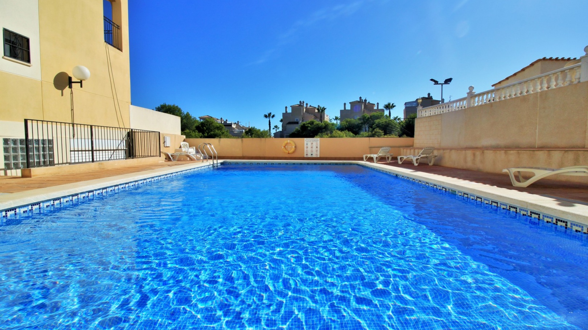 Återförsäljning - Villa - Playa Flamenca - La Pinada
