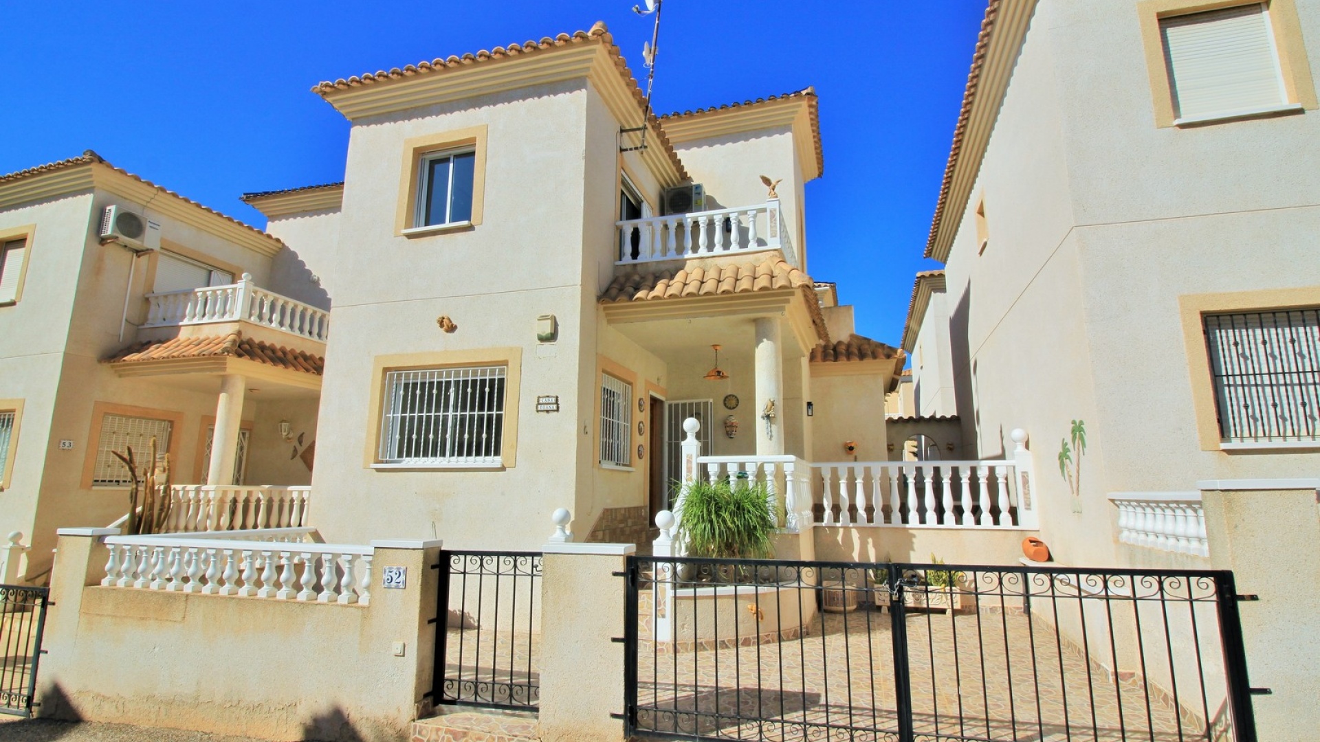 Återförsäljning - Villa - Playa Flamenca - La Pinada