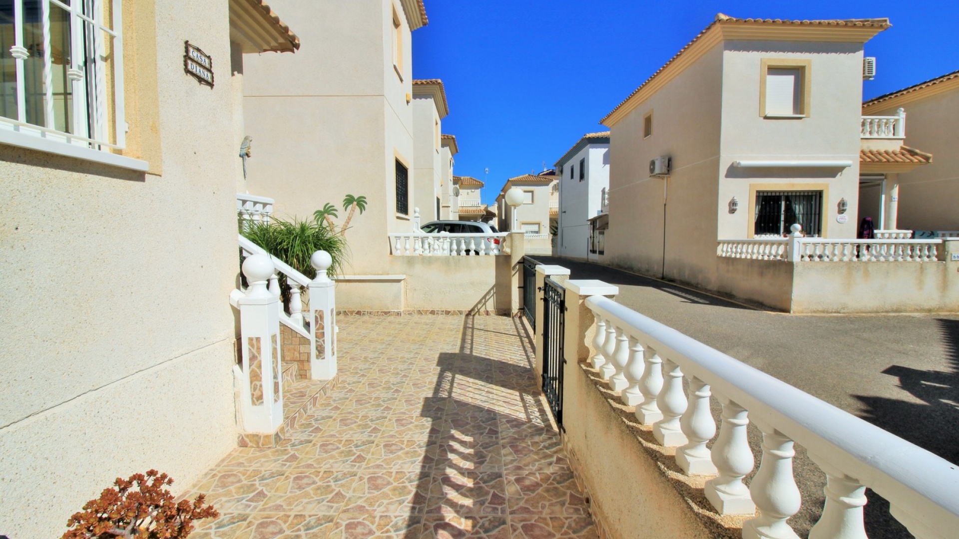 Återförsäljning - Villa - Playa Flamenca - La Pinada