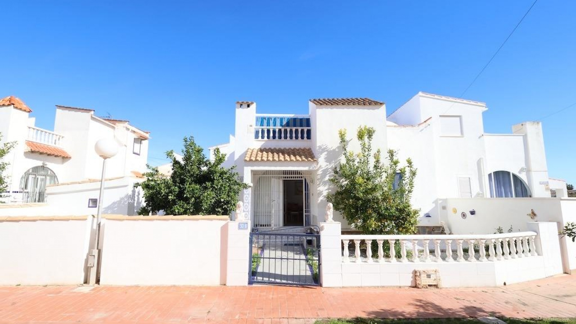 Återförsäljning - Villa - Playa Flamenca - las mismosas
