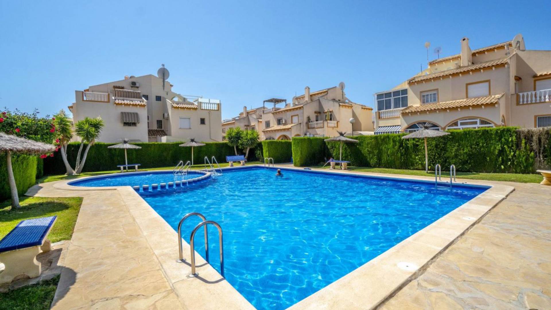 Återförsäljning - Villa - Playa Flamenca - perla del mar