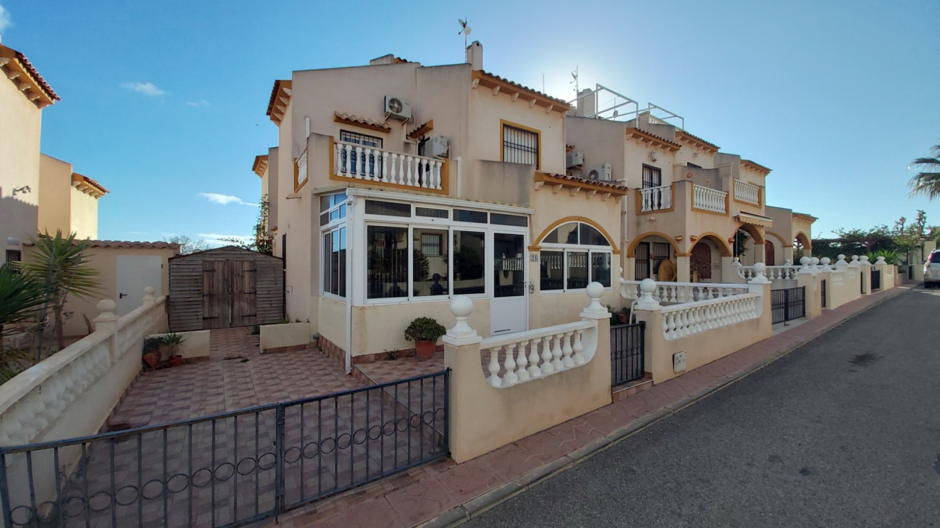 Återförsäljning - Villa - Playa Flamenca - perla del mar