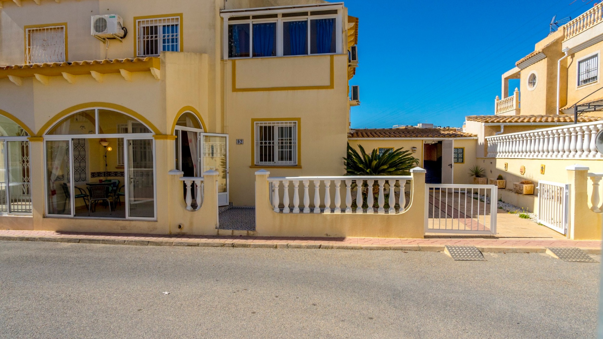 Återförsäljning - Villa - Playa Flamenca - perla del mar