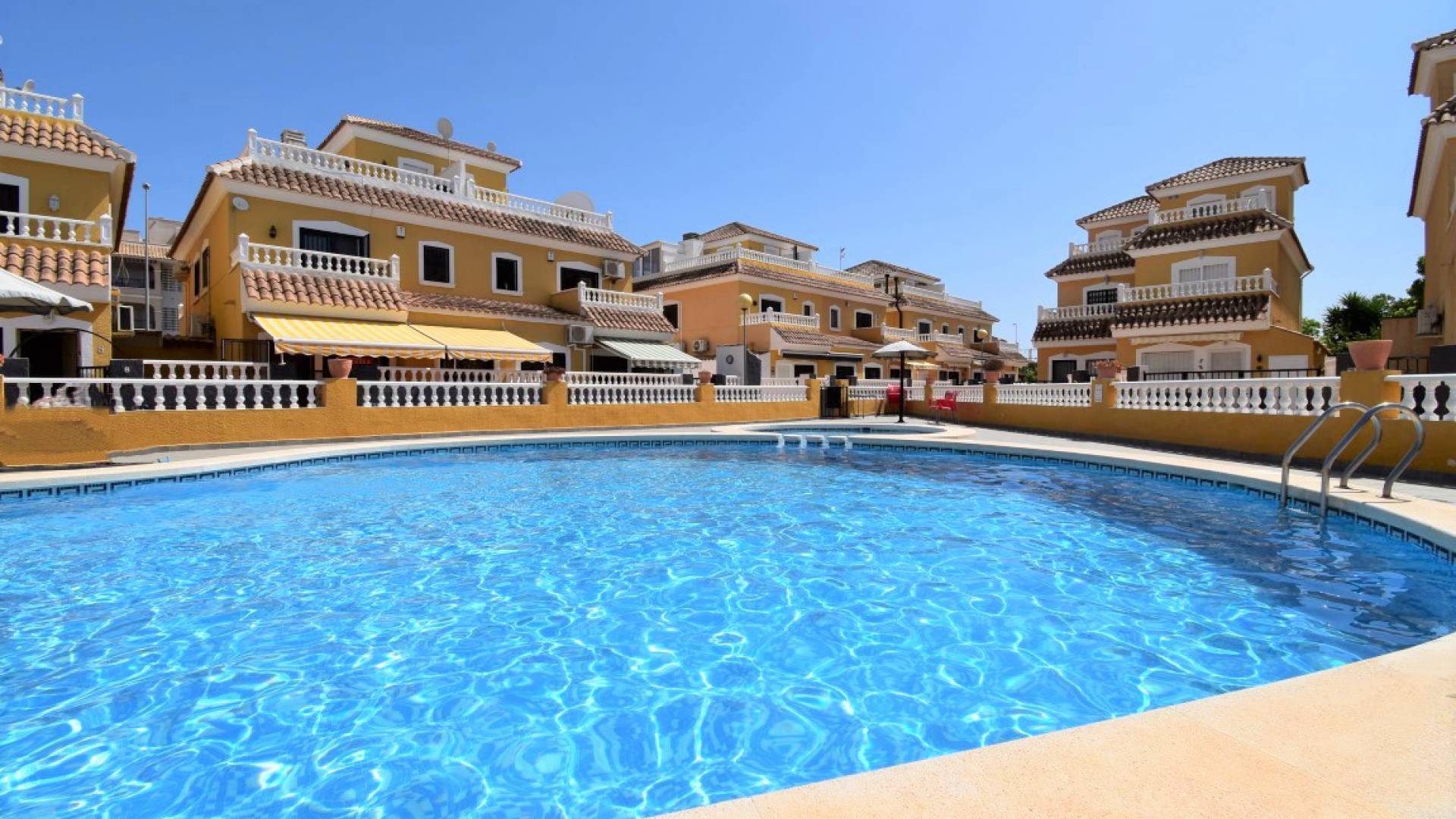 Återförsäljning - Villa - Playa Flamenca - Res. Argenta