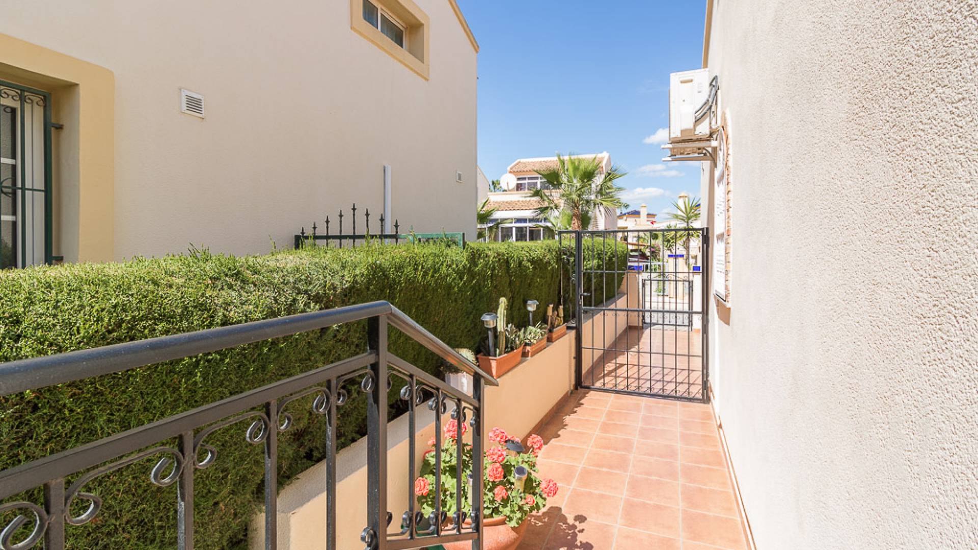 Återförsäljning - Villa - Playa Flamenca - Res. Montilla