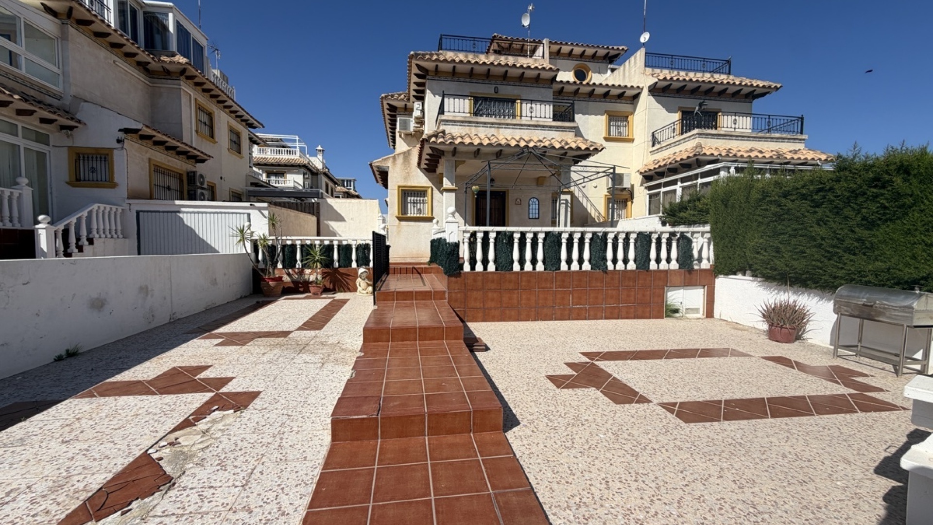 Återförsäljning - Villa - Playa Flamenca - san jose