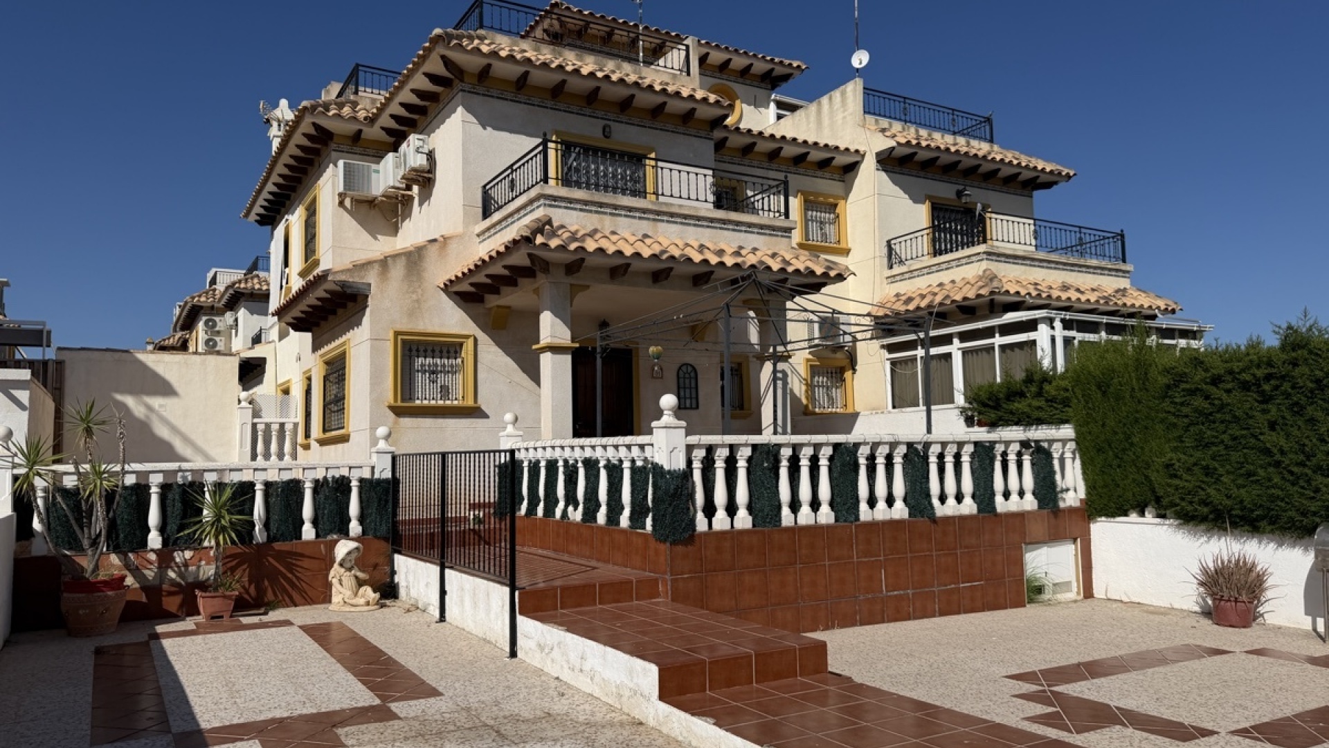 Återförsäljning - Villa - Playa Flamenca - san jose