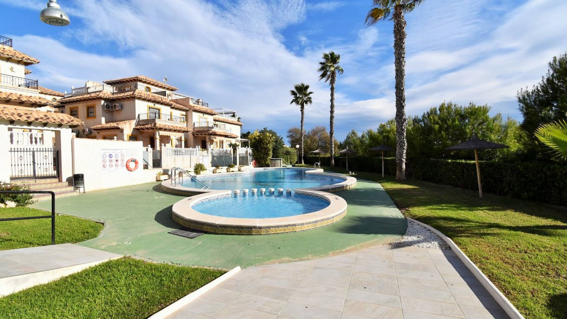 Återförsäljning - Villa - Playa Flamenca - san jose