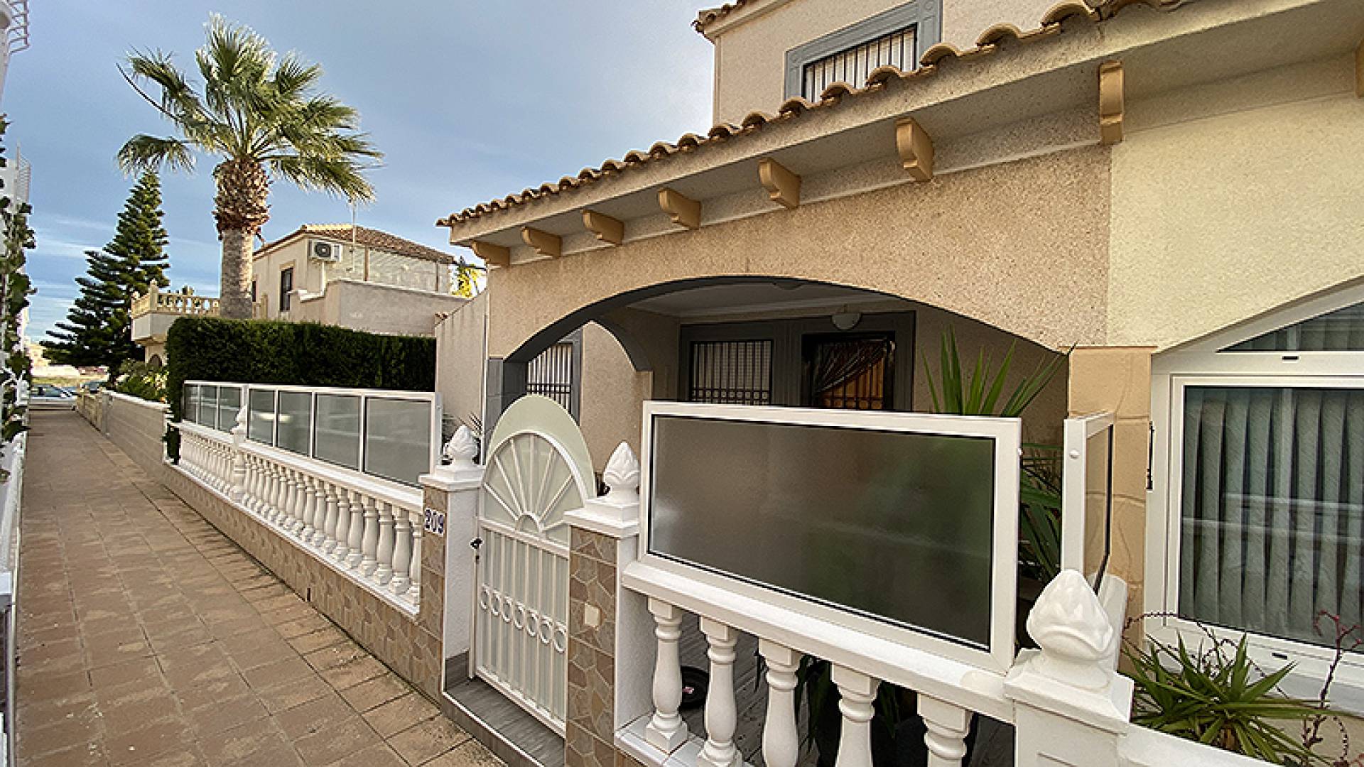 Återförsäljning - Villa - Playa Flamenca - serena