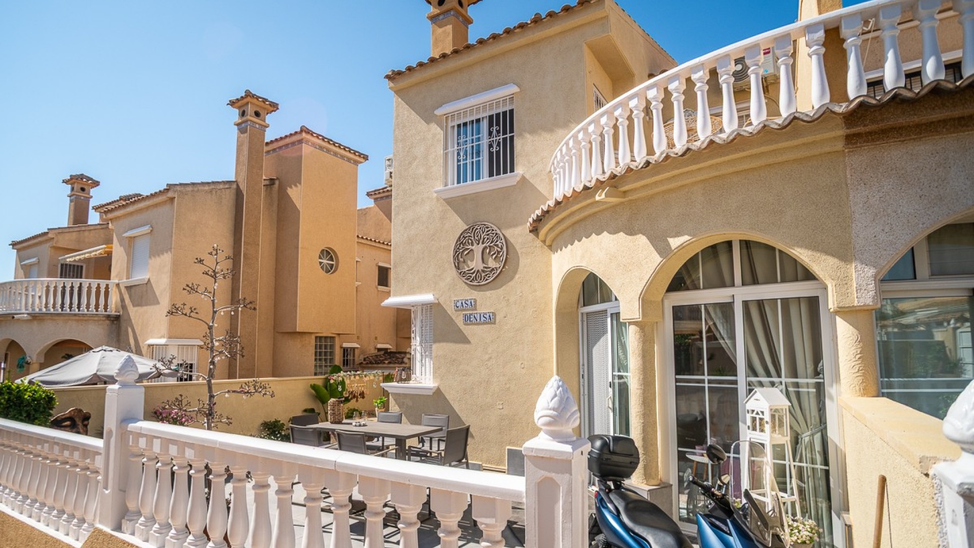 Återförsäljning - Villa - Playa Flamenca - zodiaco