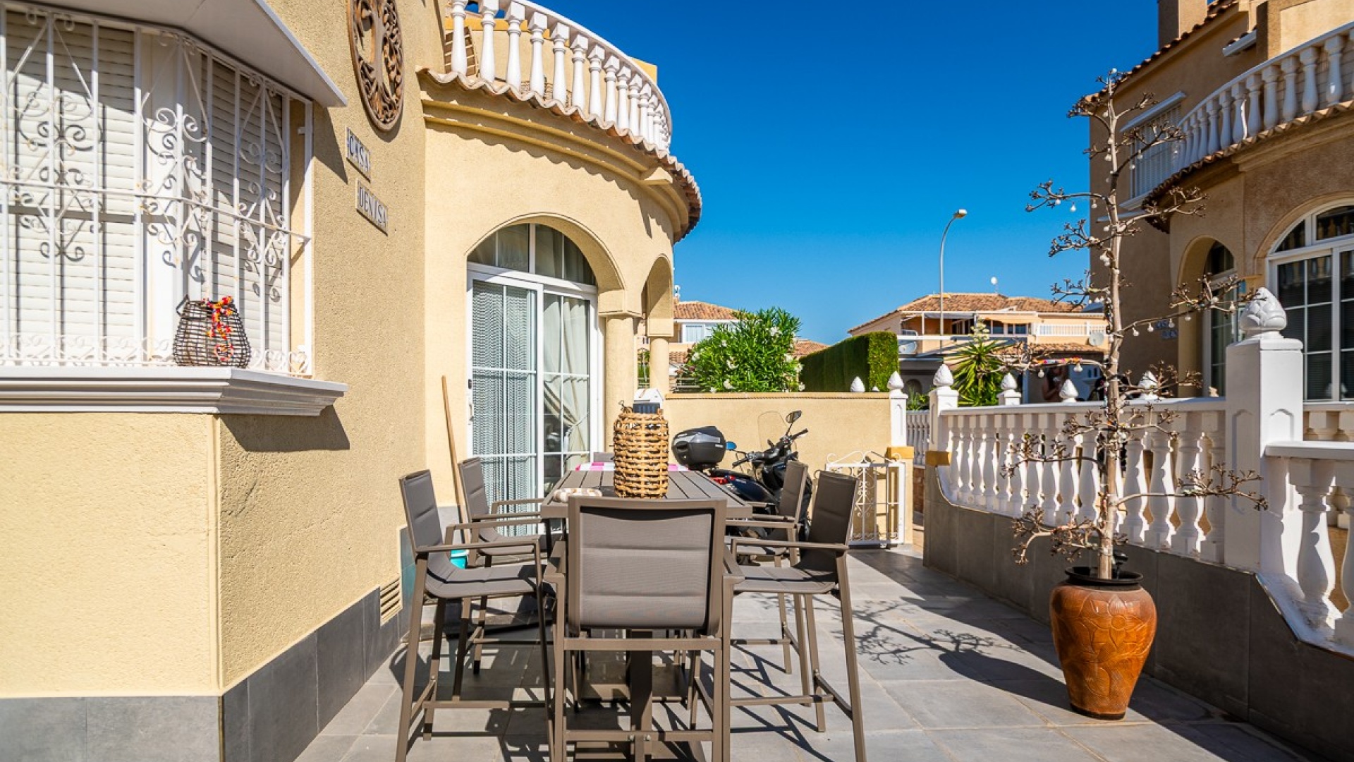 Återförsäljning - Villa - Playa Flamenca - zodiaco