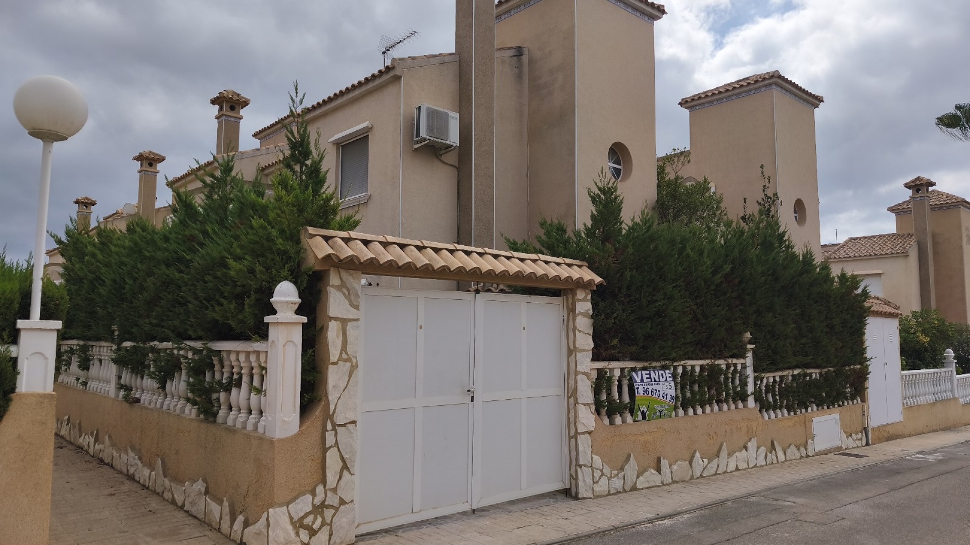 Återförsäljning - Villa - Playa Flamenca - zodiaco