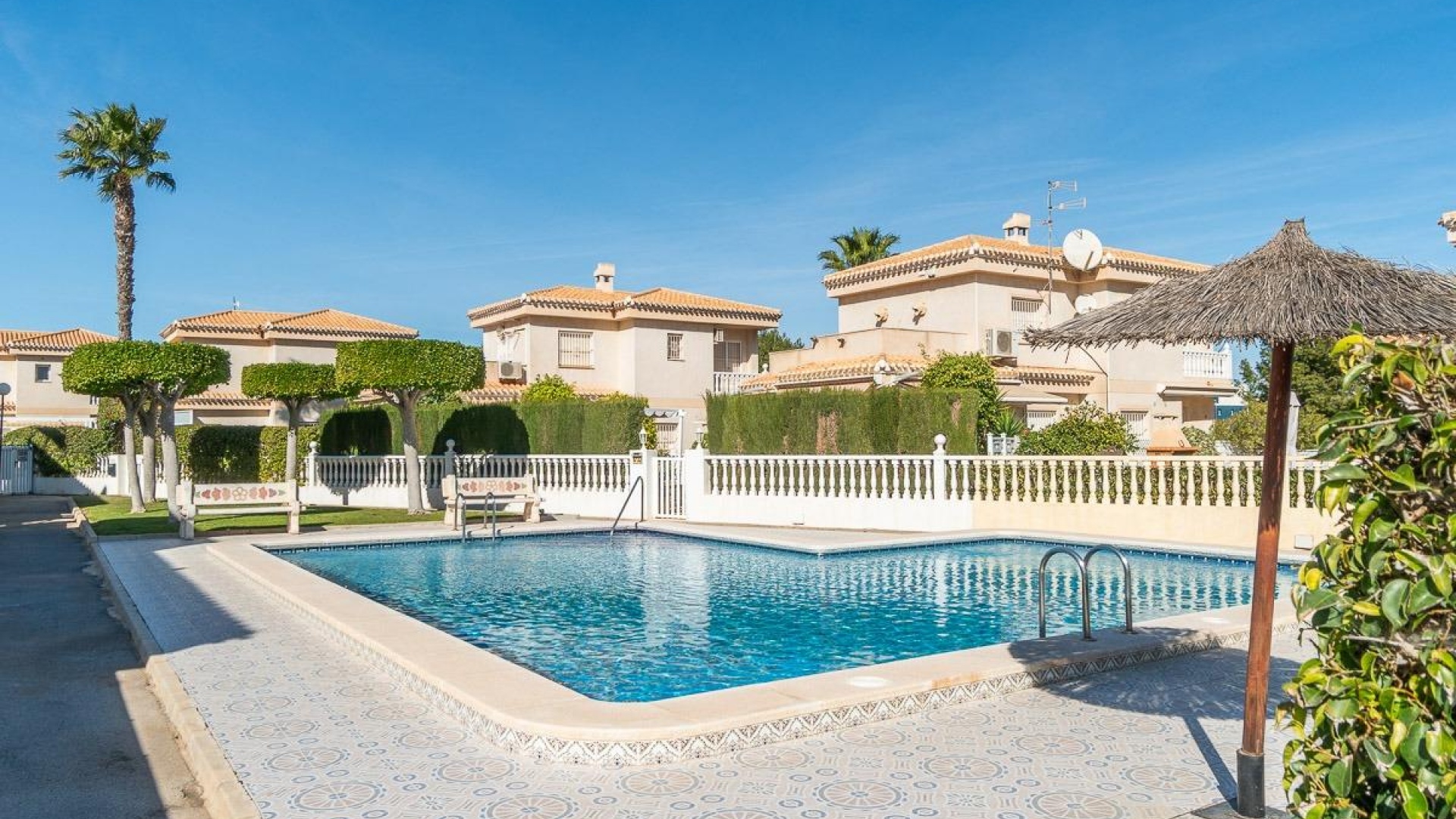 Återförsäljning - Villa - Playa Flamenca