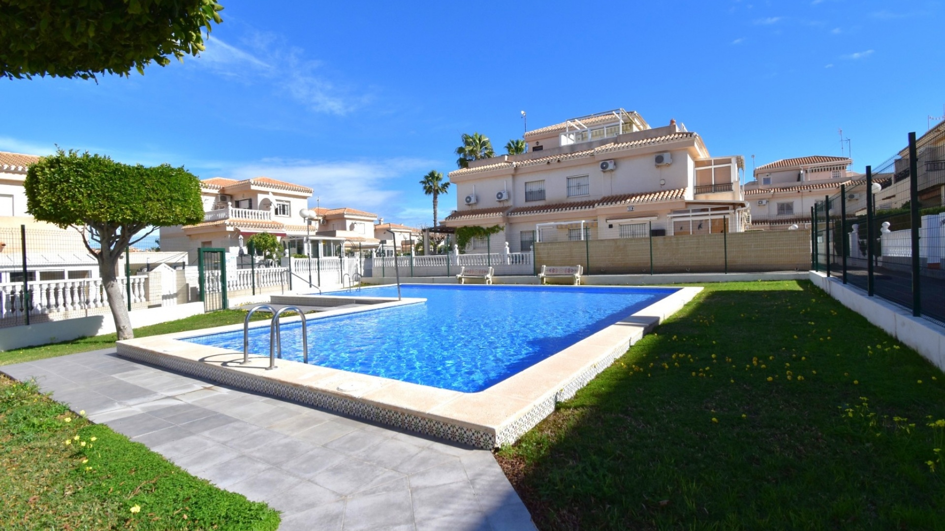 Återförsäljning - Villa - Playa Flamenca
