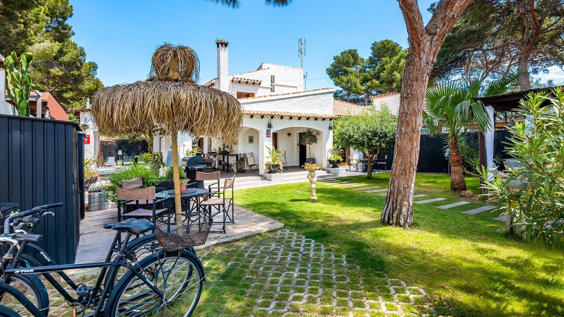 Återförsäljning - Villa - Punta Prima - beachside punta prima