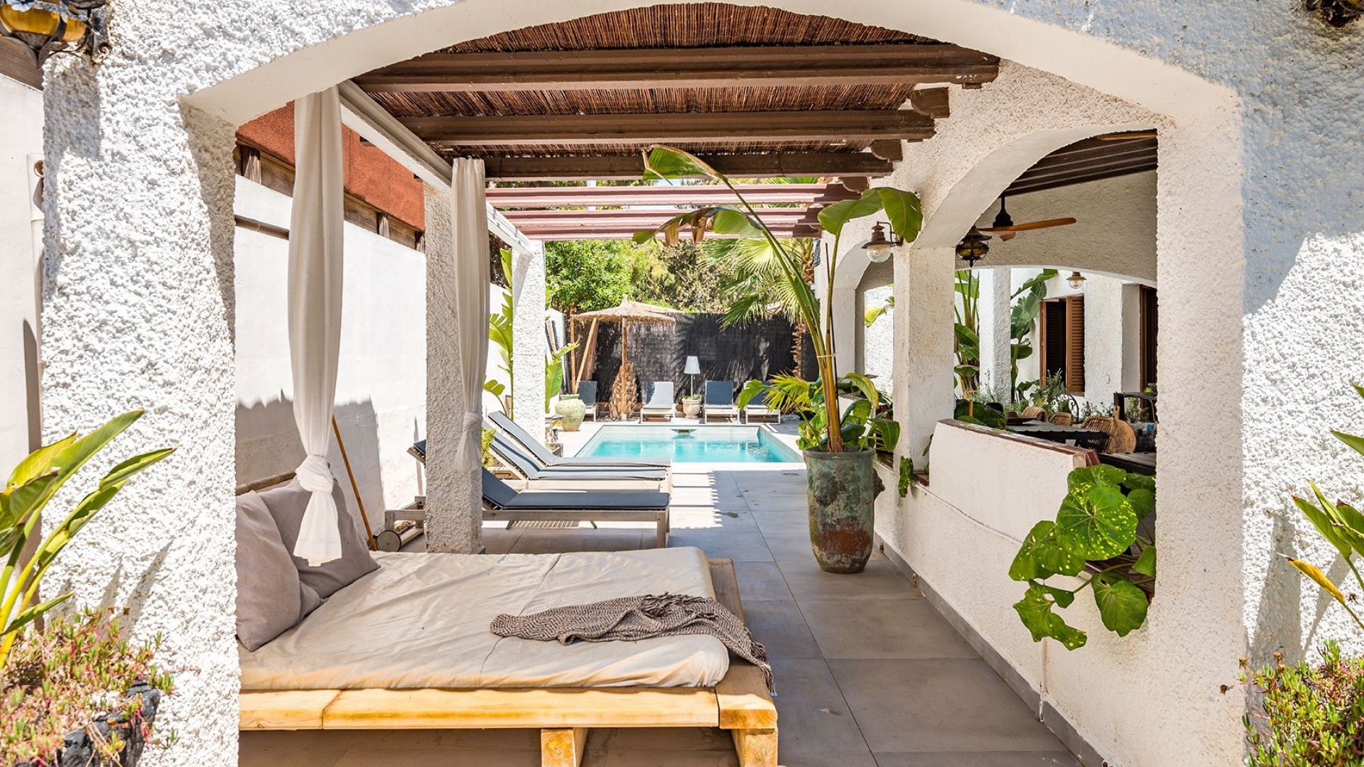 Återförsäljning - Villa - Punta Prima - beachside punta prima