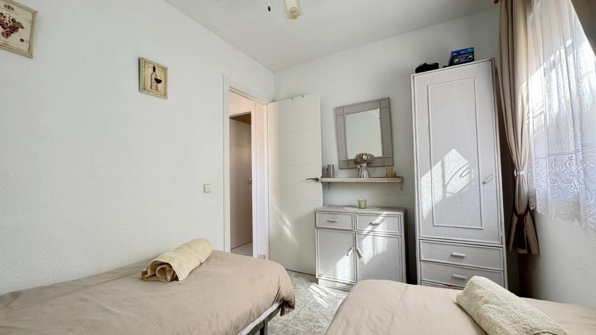 Återförsäljning - Villa - Punta Prima - Las Barcas