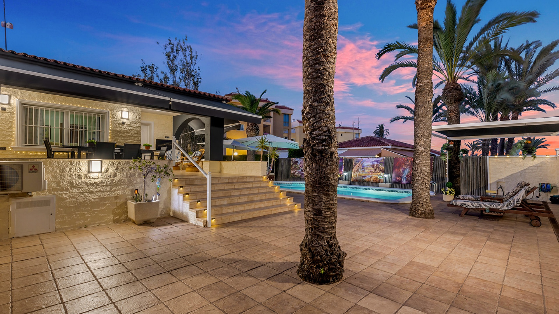 Återförsäljning - Villa - Punta Prima - rocio del mar