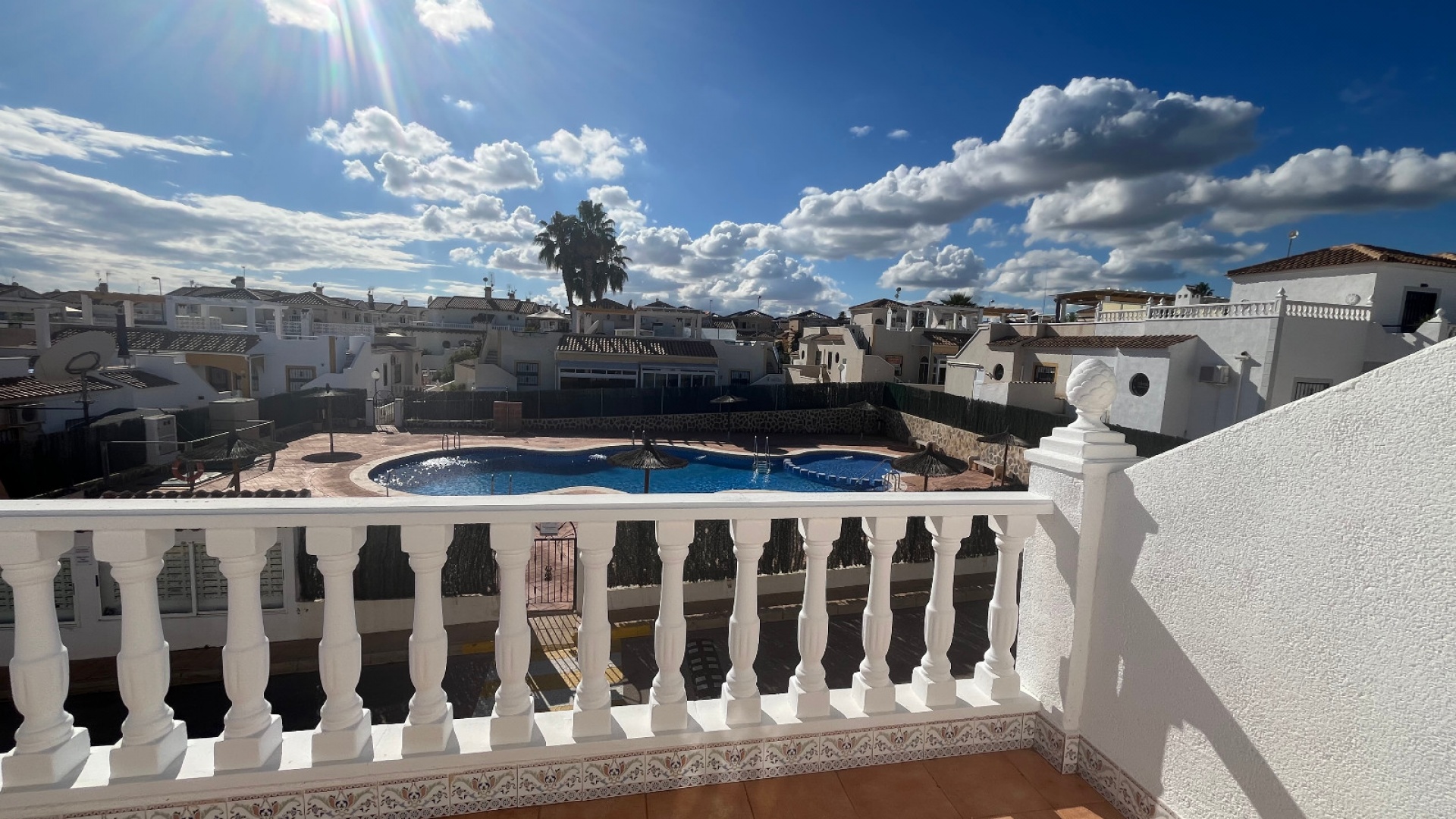 Återförsäljning - Villa - Punta Prima - serena