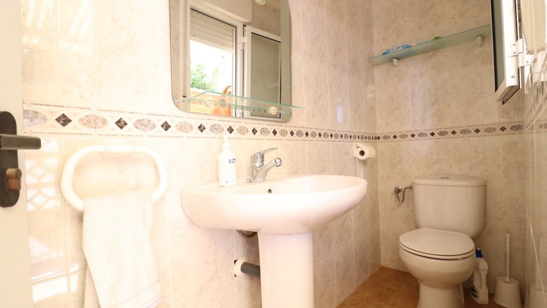 Återförsäljning - Villa - Punta Prima