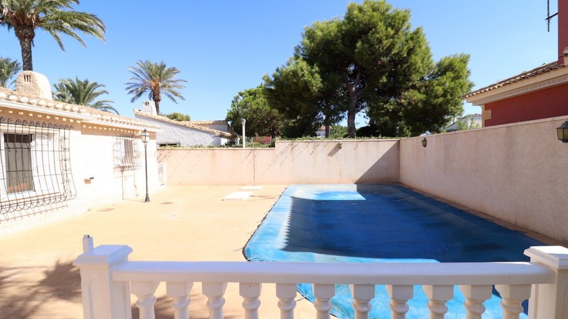 Återförsäljning - Villa - Punta Prima