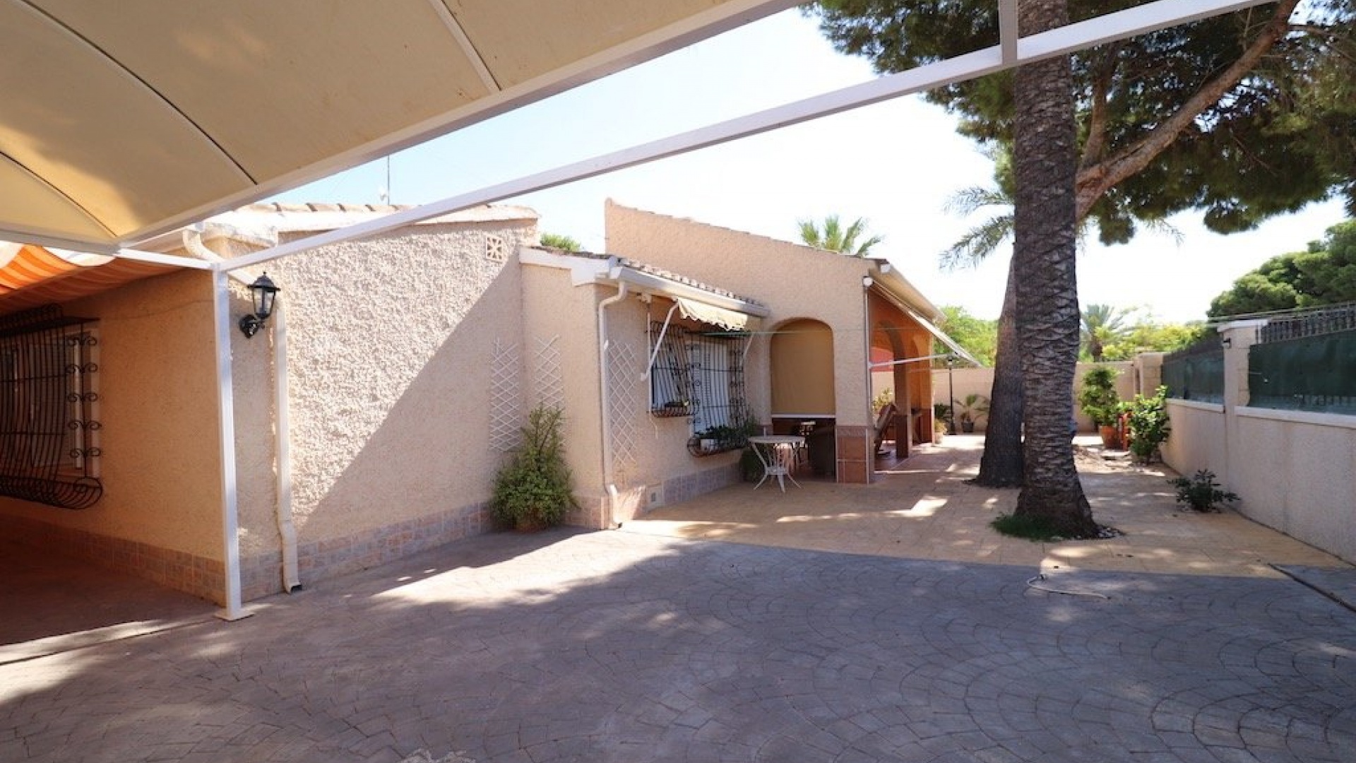 Återförsäljning - Villa - Punta Prima