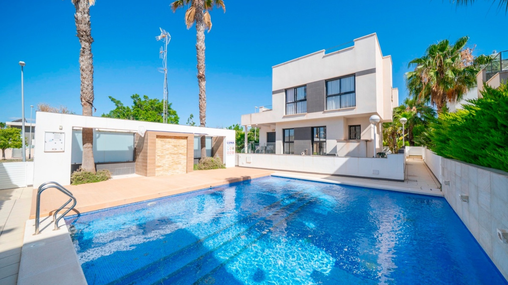 Återförsäljning - Villa - Rojales - Ciudad Quesada
