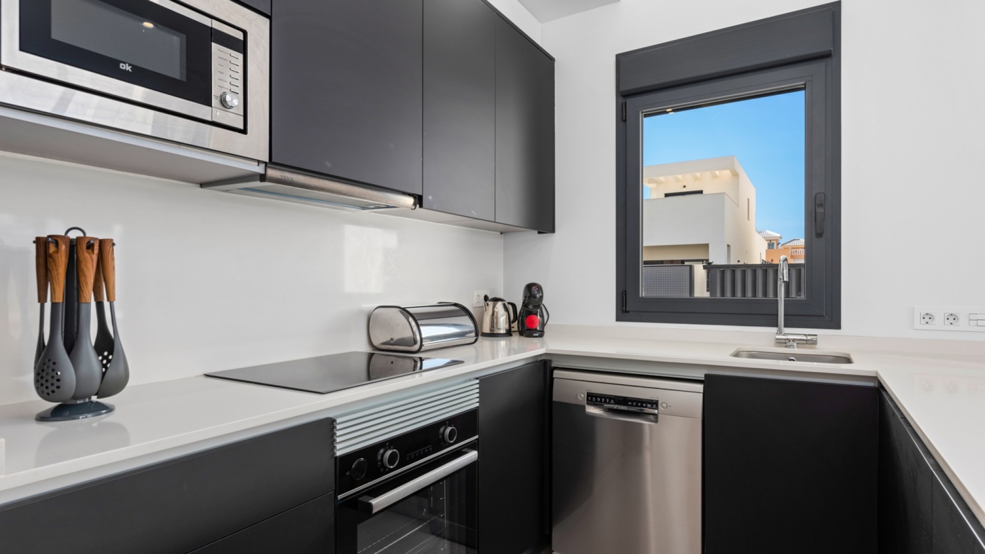 Återförsäljning - Villa - San Fulgencio - La Marina