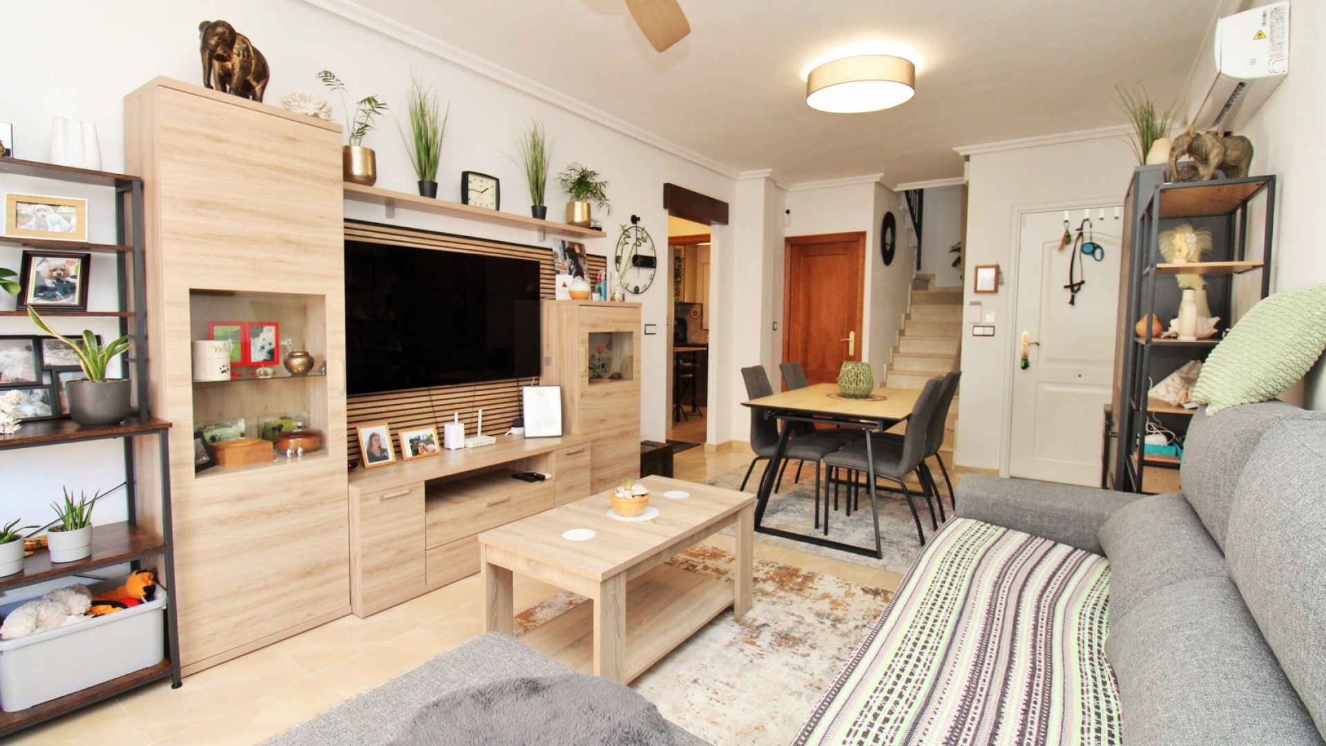 Återförsäljning - Villa - San Miguel de Salinas