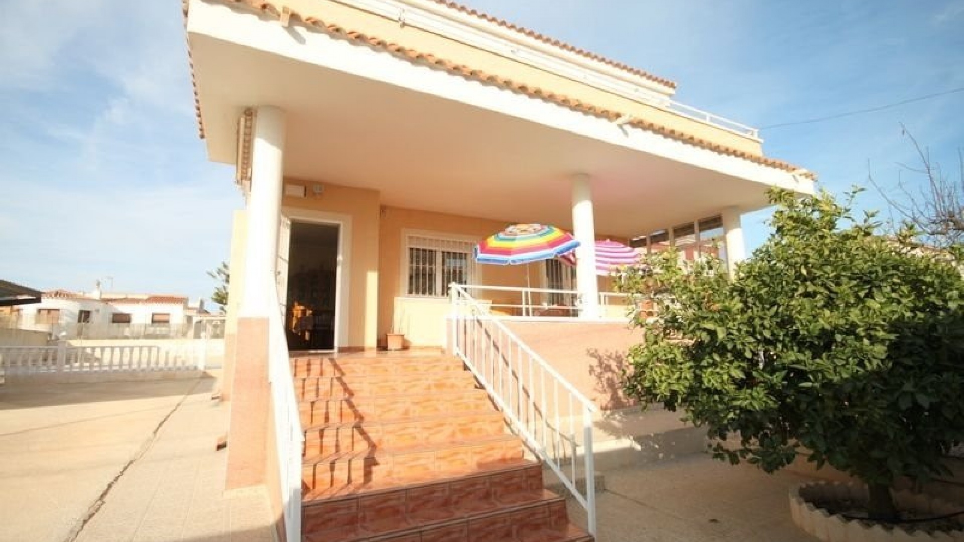 Återförsäljning - Villa - Torrevieja - Aguas Nuevas