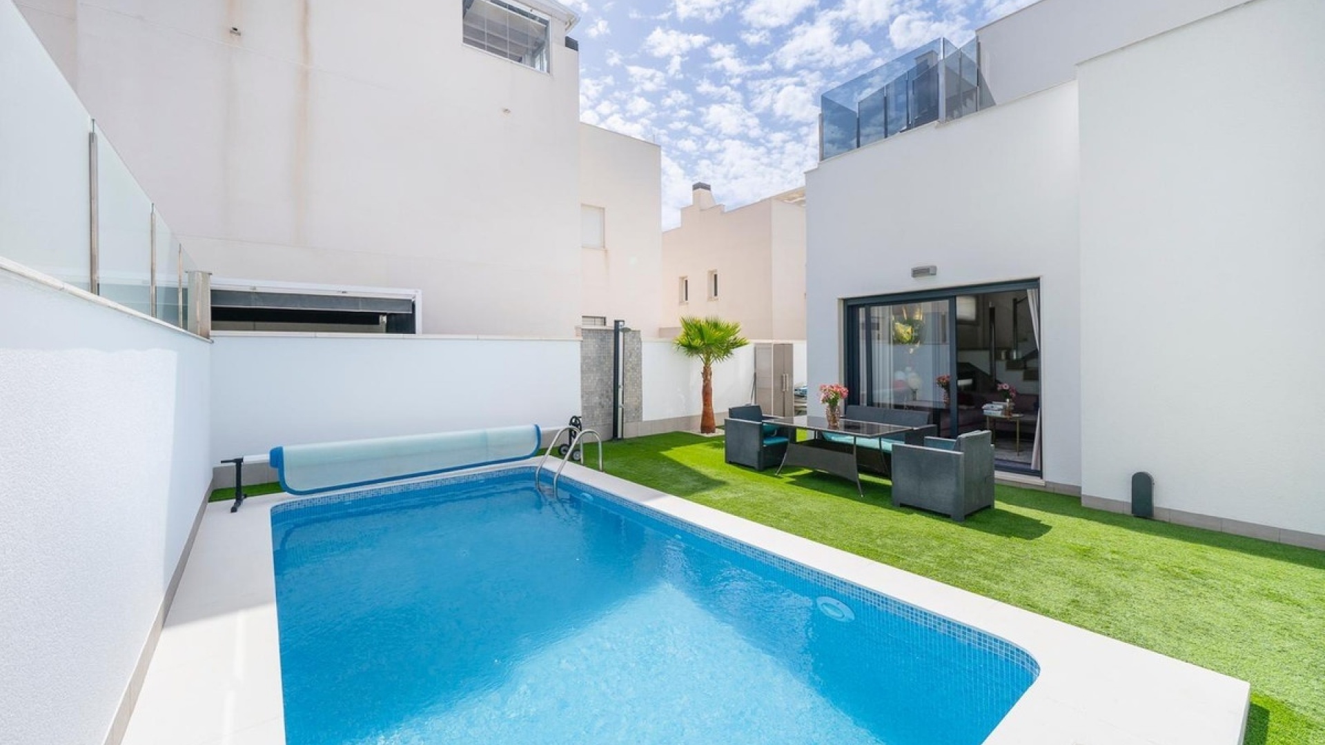 Återförsäljning - Villa - Torrevieja - Aguas Nuevas