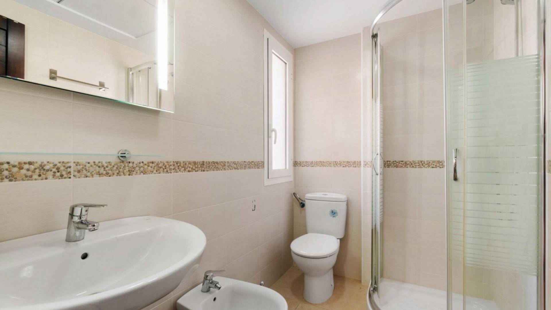 Återförsäljning - Villa - Torrevieja - altos de la bahia