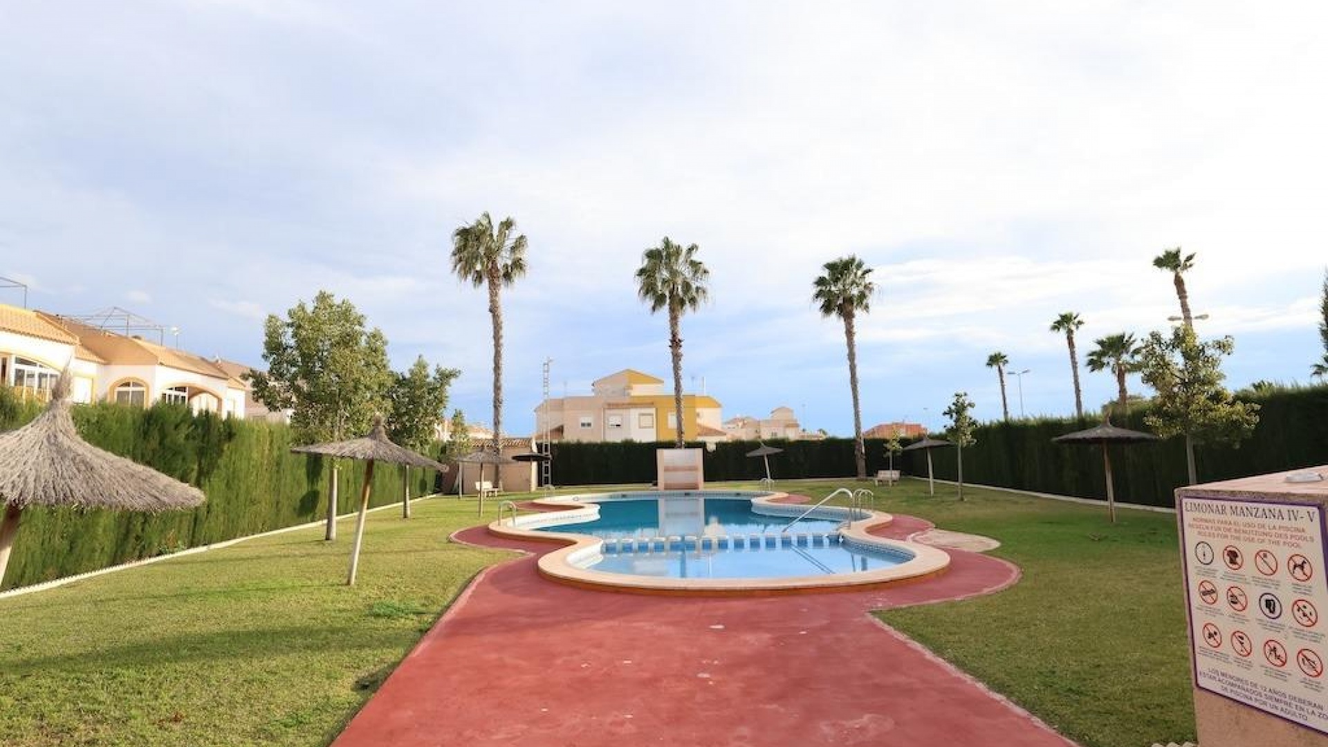Återförsäljning - Villa - Torrevieja - altos del limonar