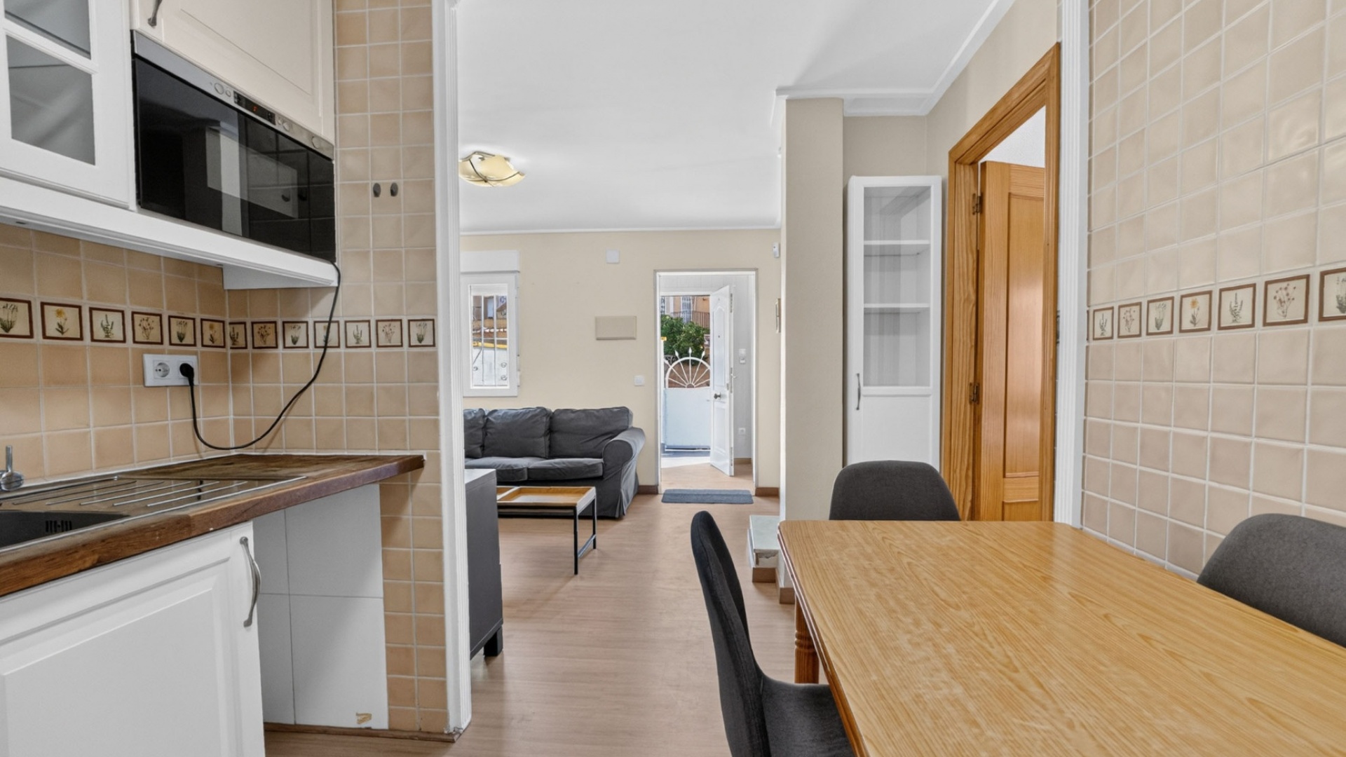 Återförsäljning - Villa - Torrevieja - jardin del mar