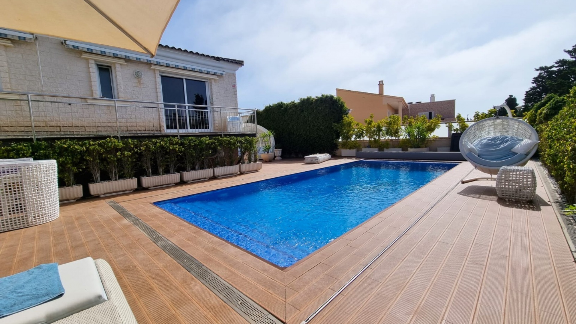 Återförsäljning - Villa - Torrevieja - La Mata