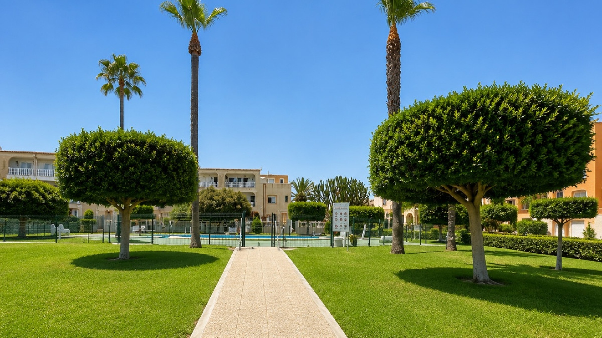 Återförsäljning - Villa - Torrevieja - La Mata