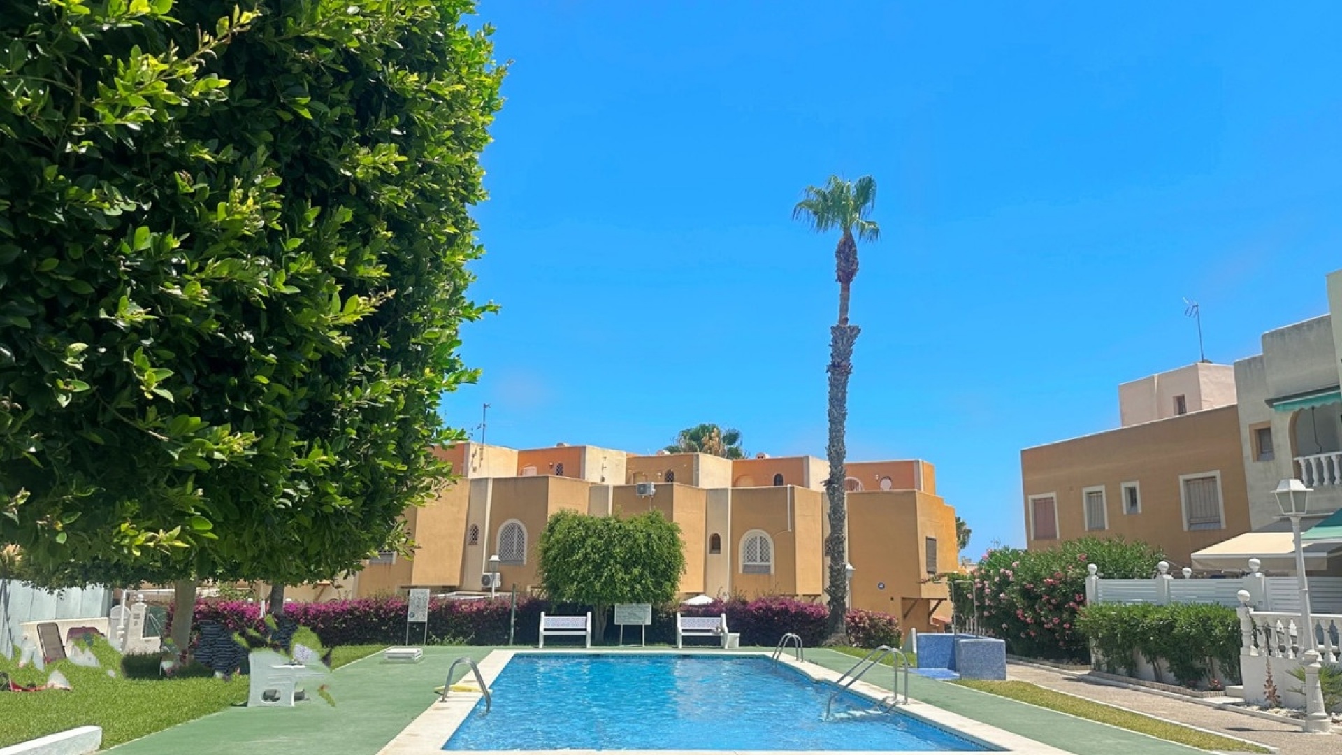 Återförsäljning - Villa - Torrevieja - La Mata