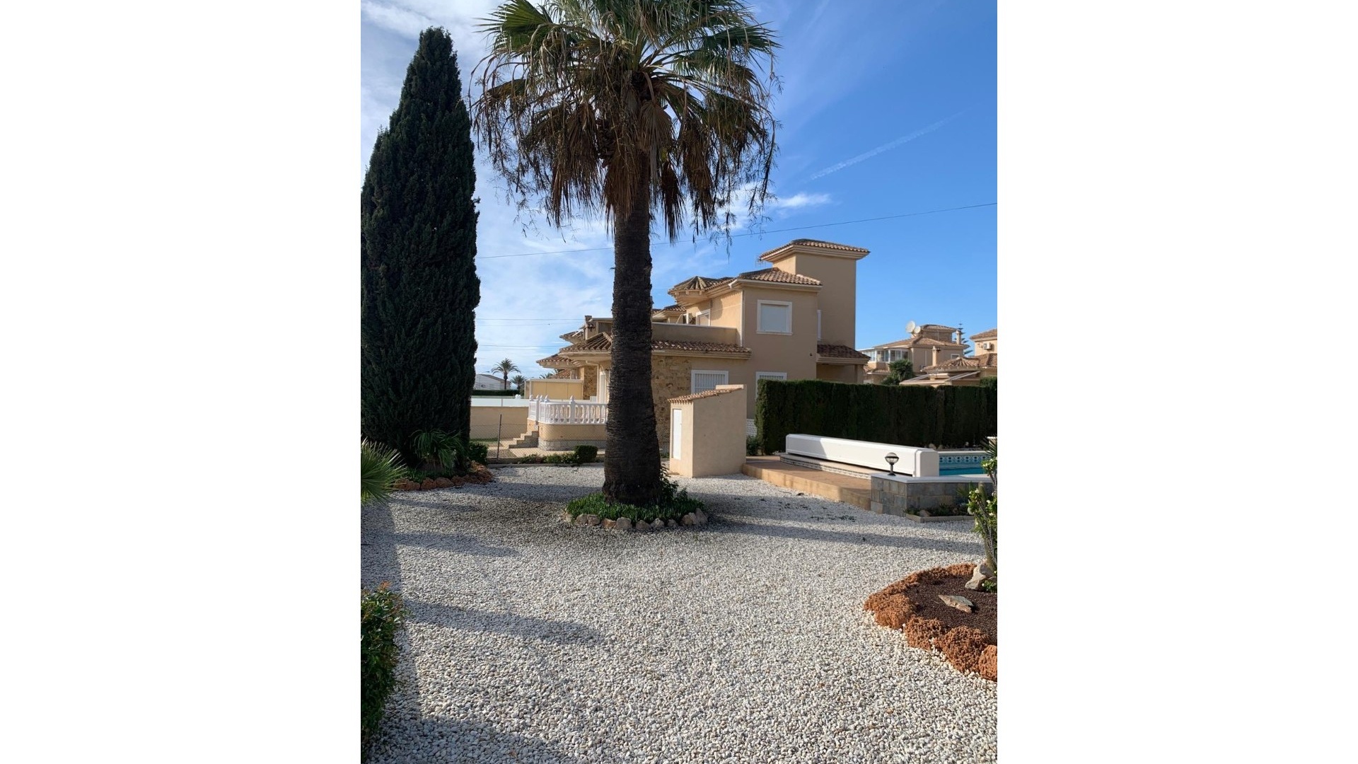 Återförsäljning - Villa - Torrevieja - La Siesta