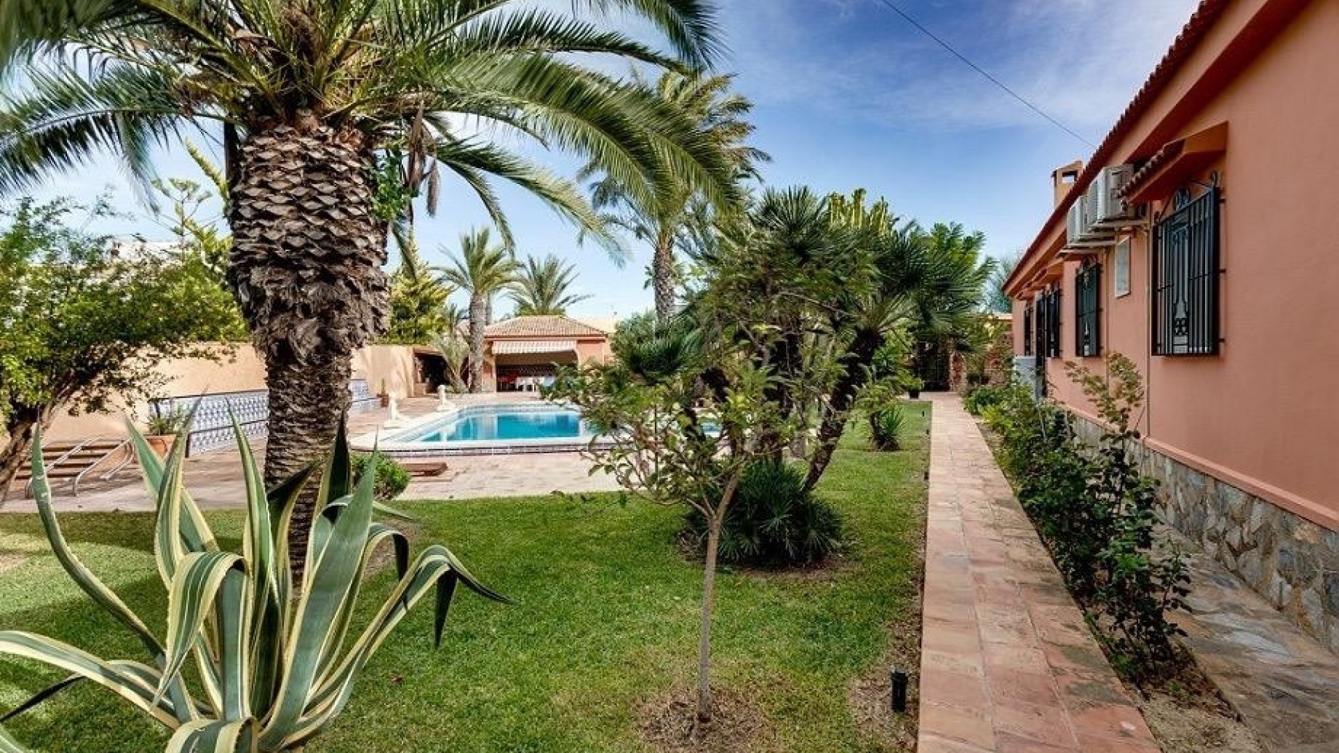 Återförsäljning - Villa - Torrevieja - La Siesta