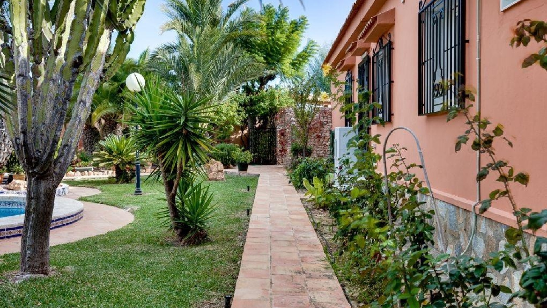 Återförsäljning - Villa - Torrevieja - La Siesta