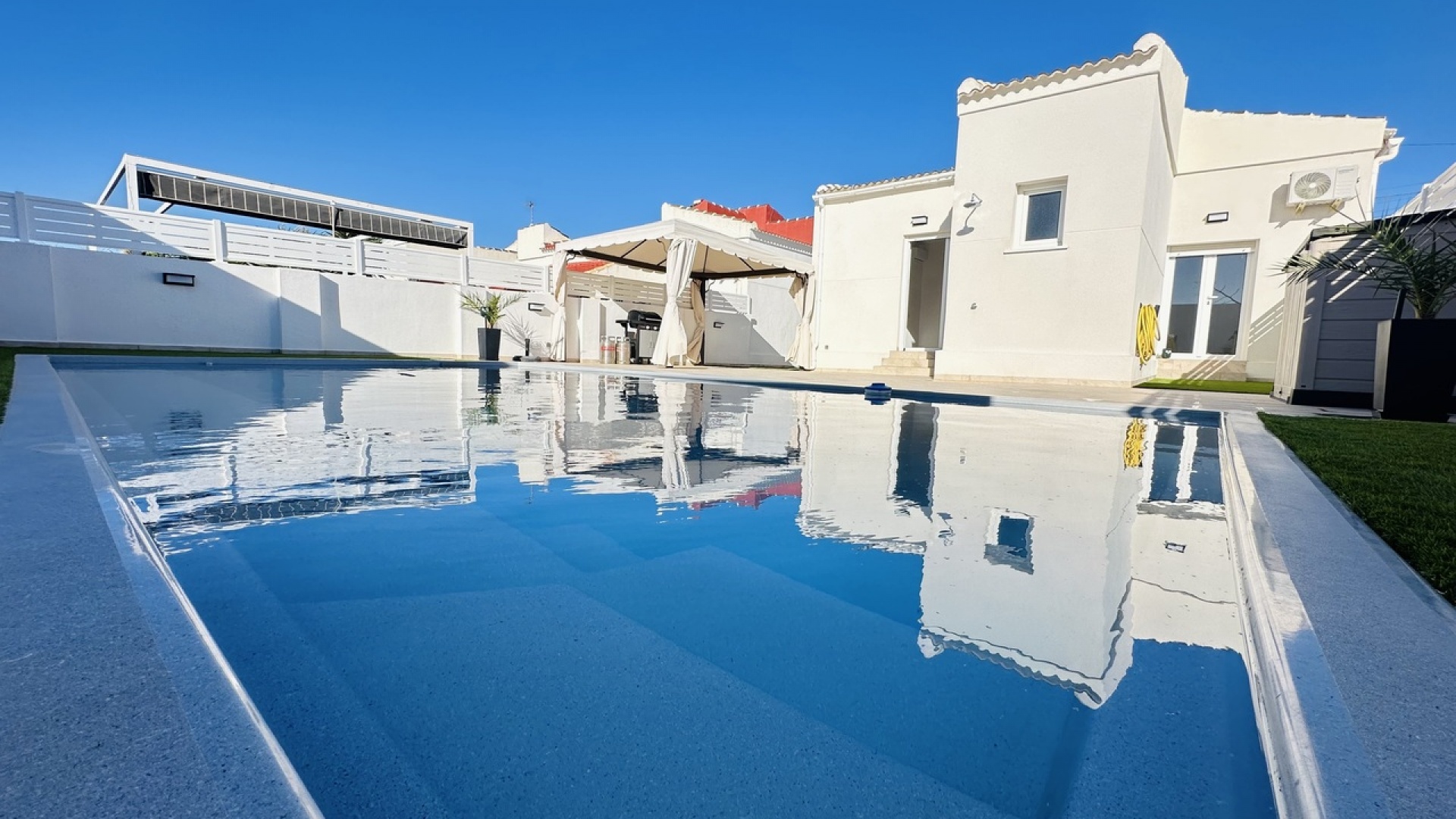Återförsäljning - Villa - Torrevieja - san luis