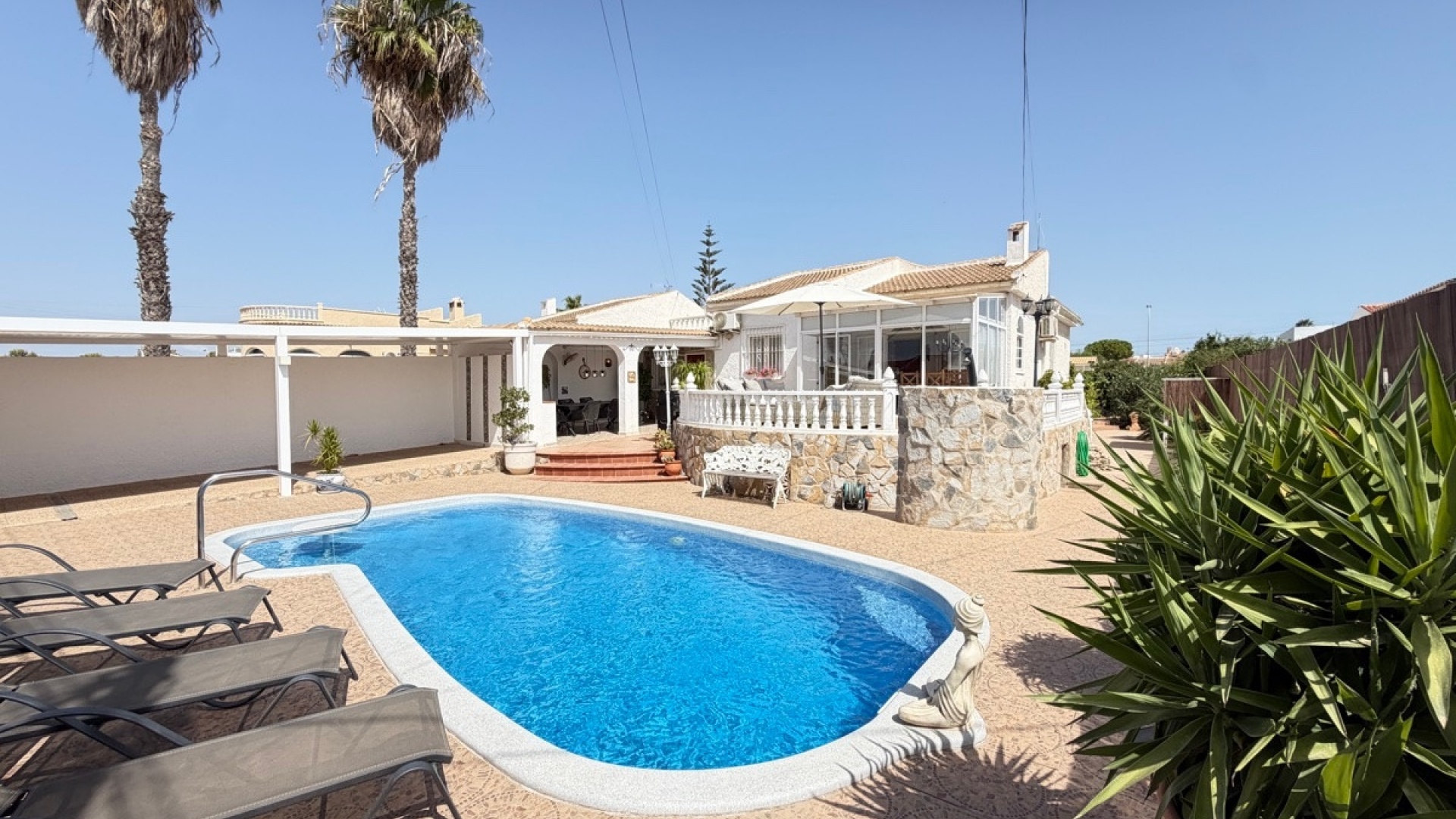 Återförsäljning - Villa - Torrevieja - San Luis