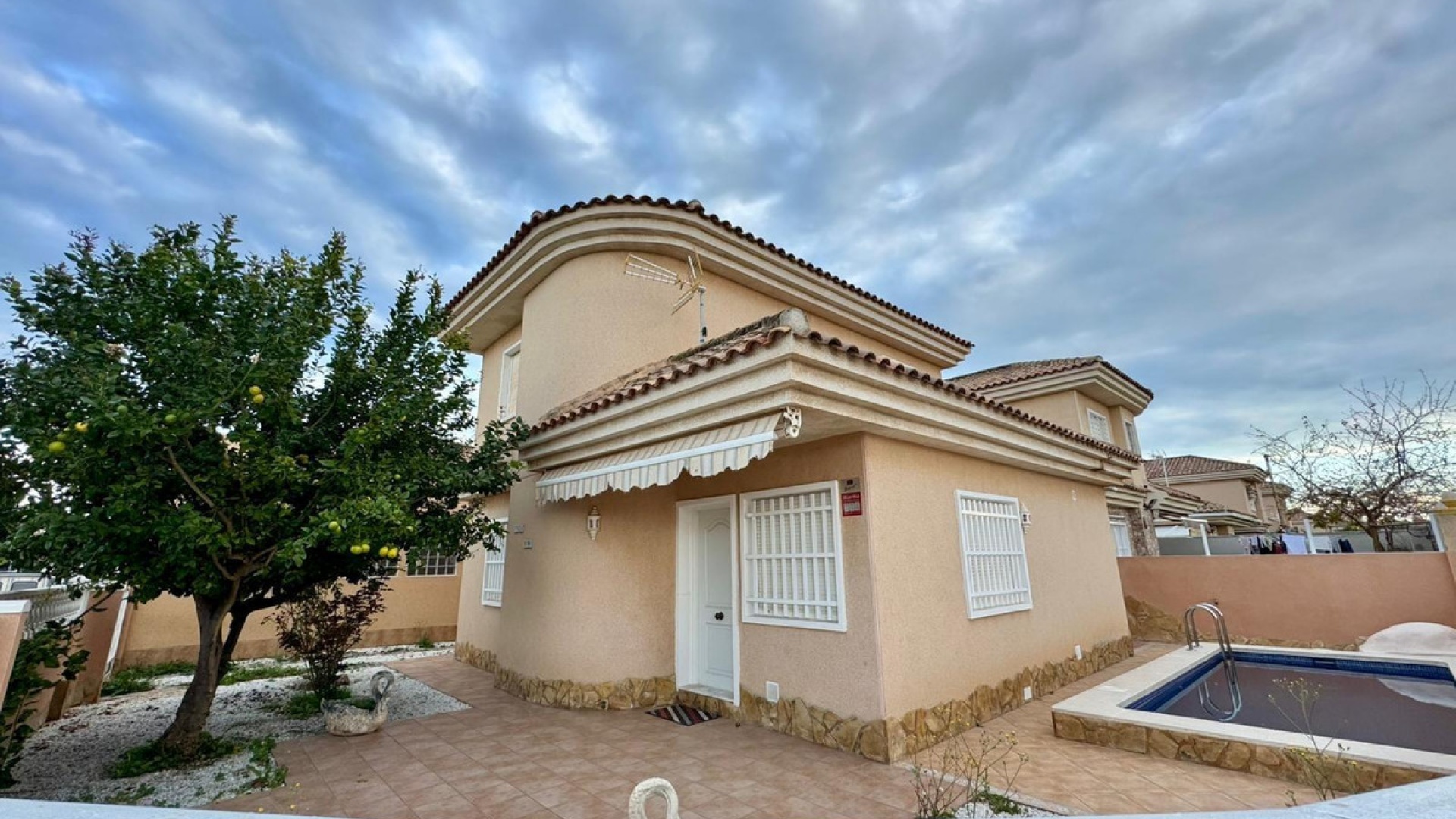 Återförsäljning - Villa - Torrevieja - Torrevieja Centro