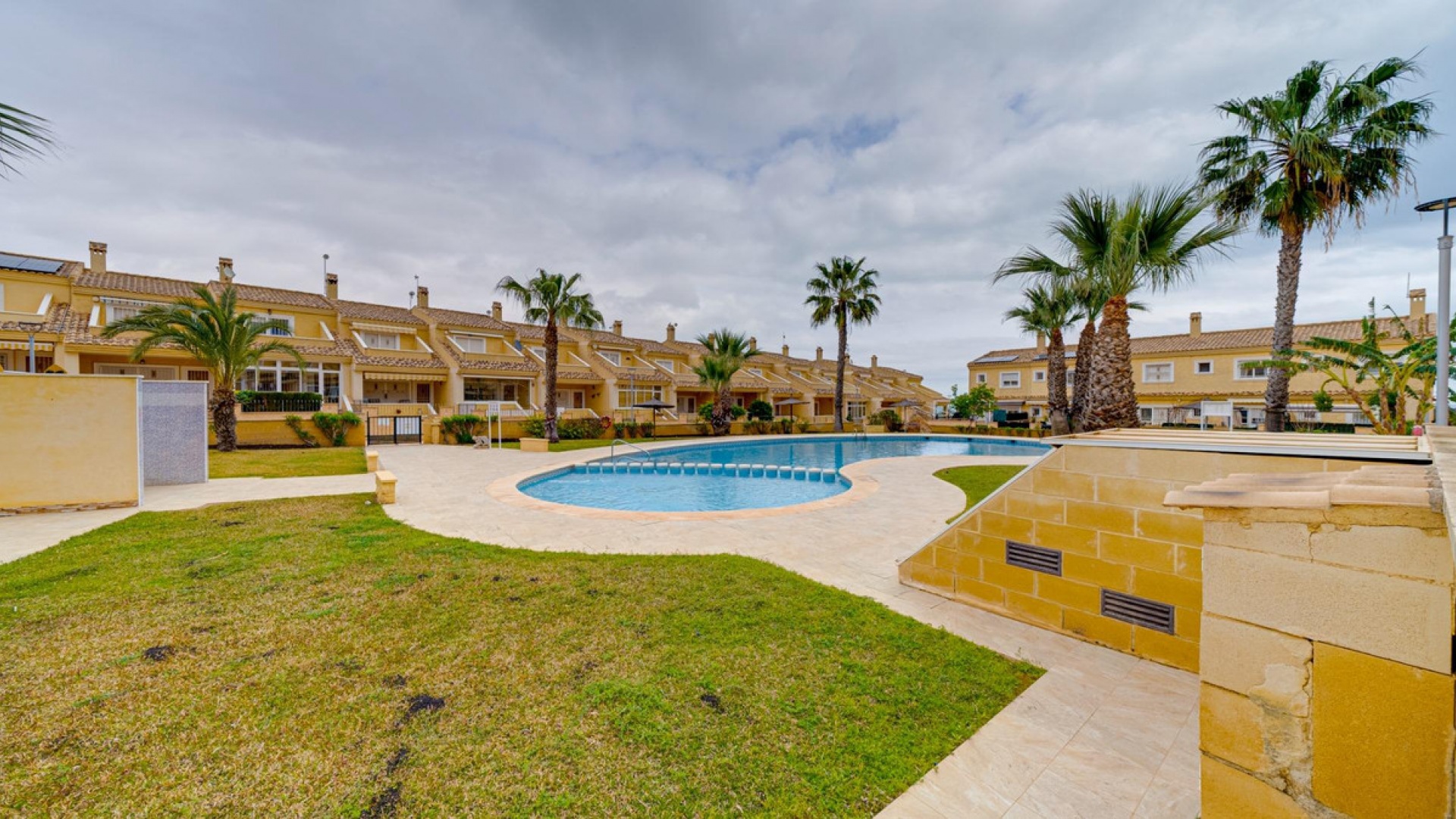 Återförsäljning - Villa - Torrevieja - Torrevieja Centro