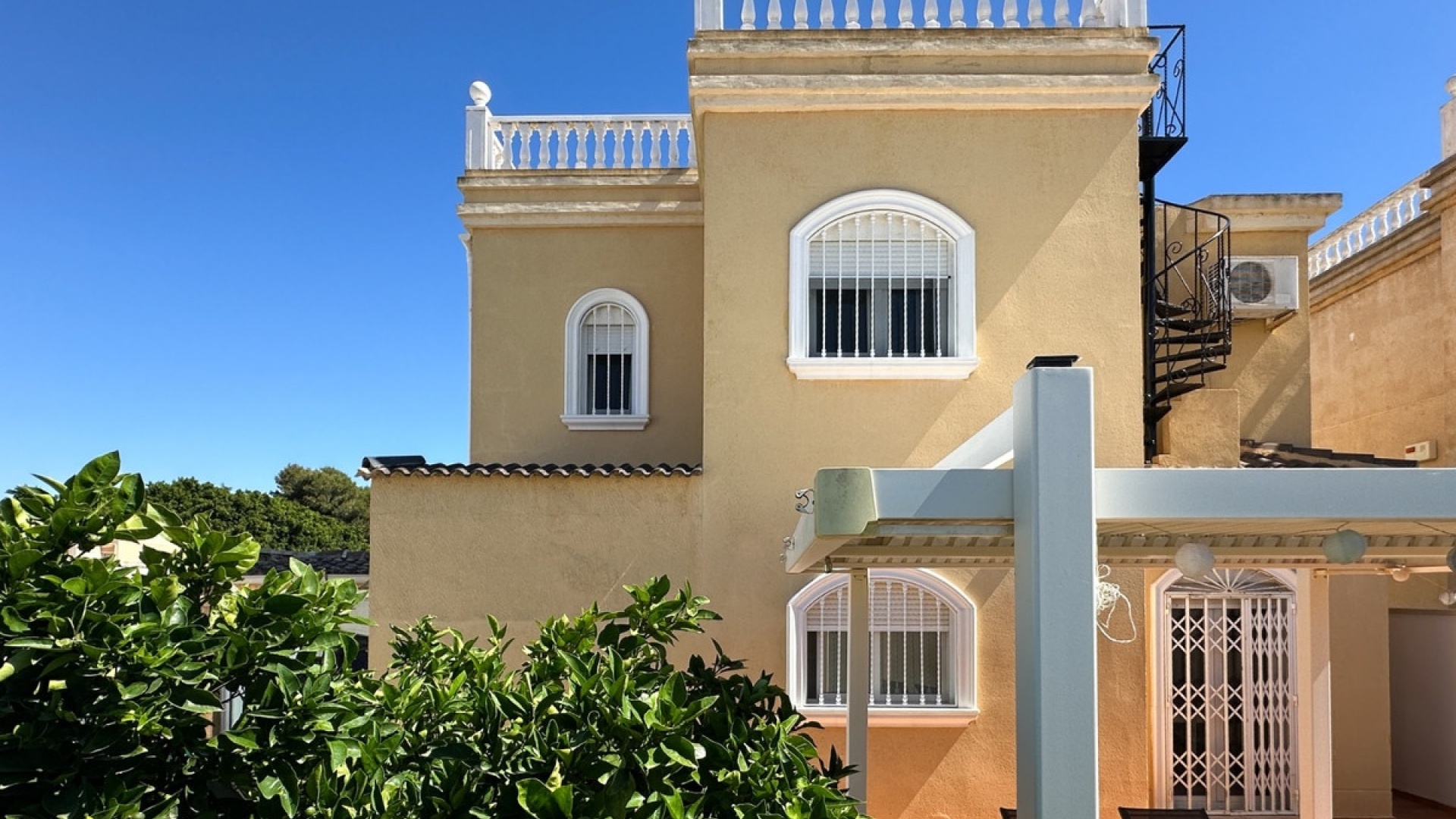 Återförsäljning - Villa - Torrevieja - Torrevieja Centro