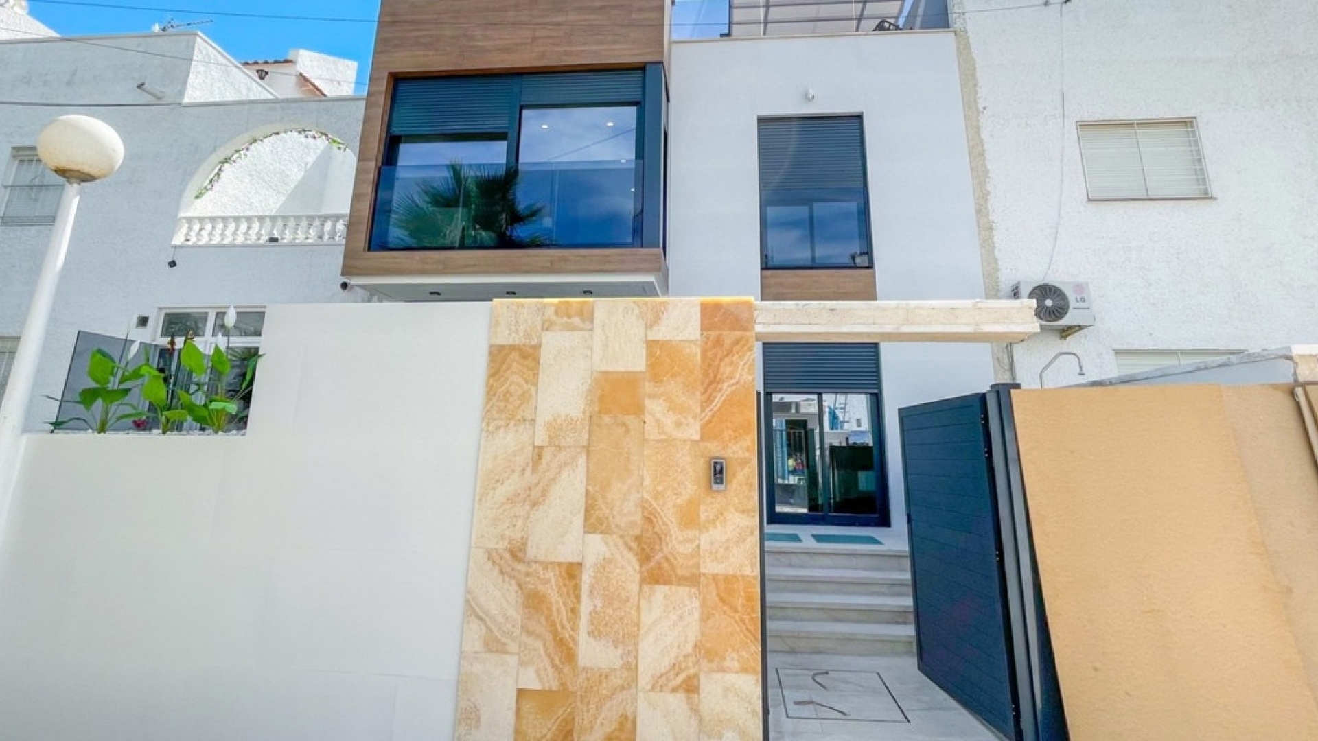 Återförsäljning - Villa - Torrevieja - Torrevieja Centro