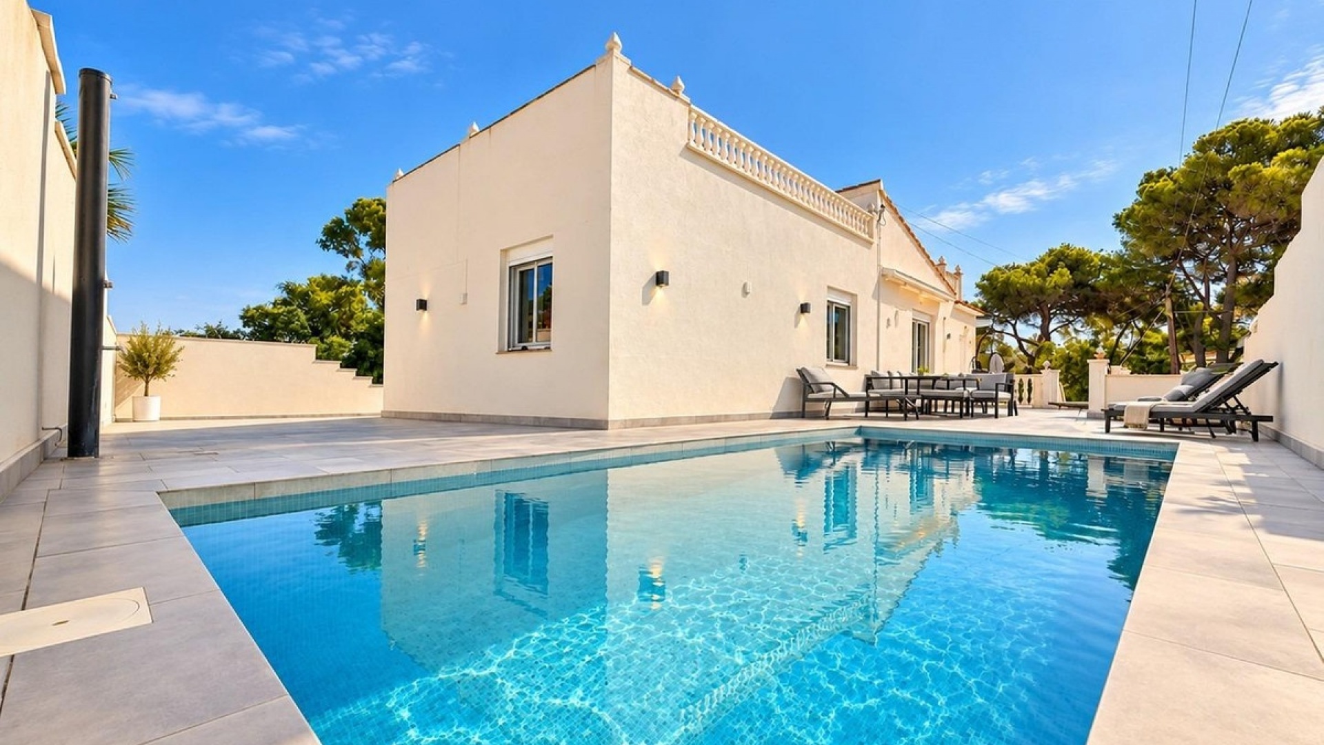 Återförsäljning - Villa - Torrevieja - Torrevieja Centro