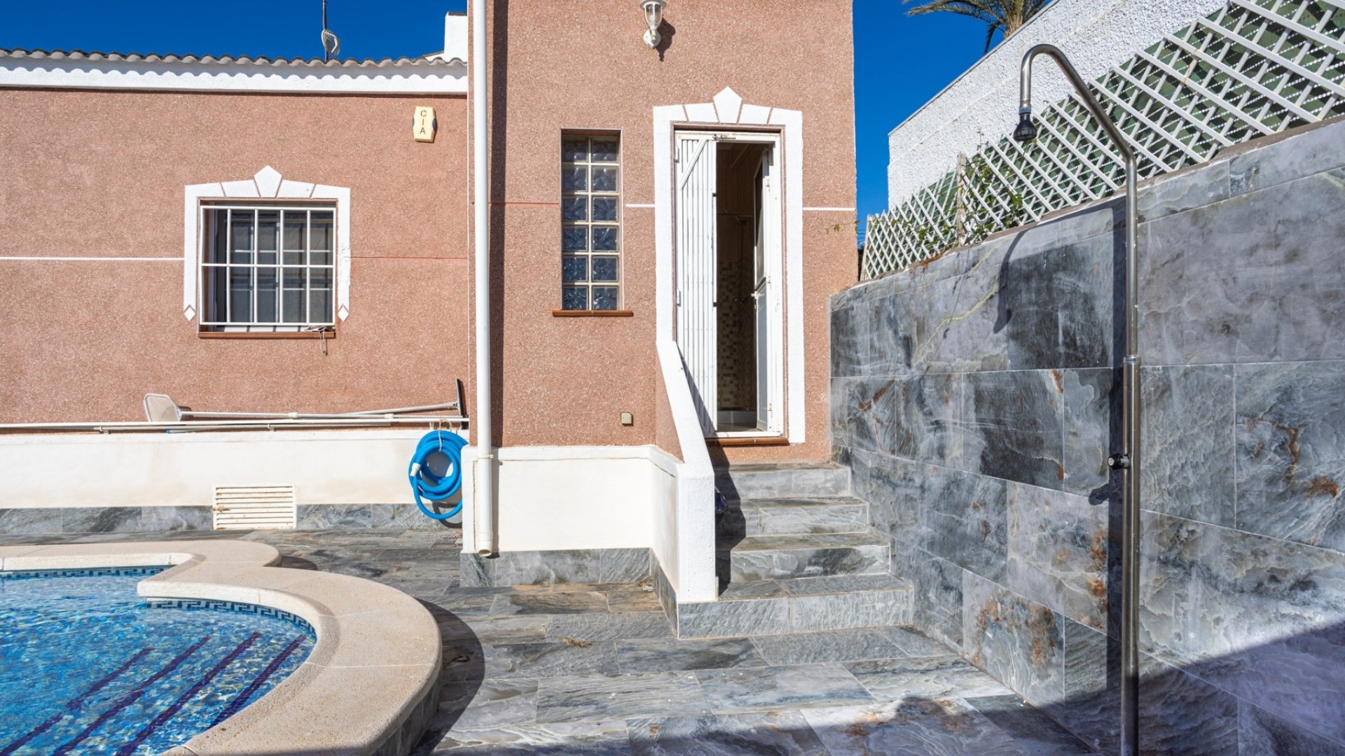 Återförsäljning - Villa - Torrevieja - Urbanización San Luis