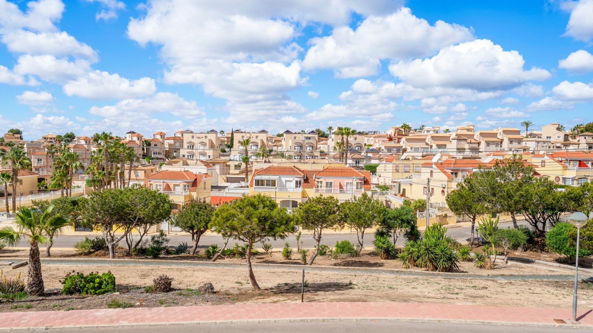 Återförsäljning - Villa - Villamartin - blue hills