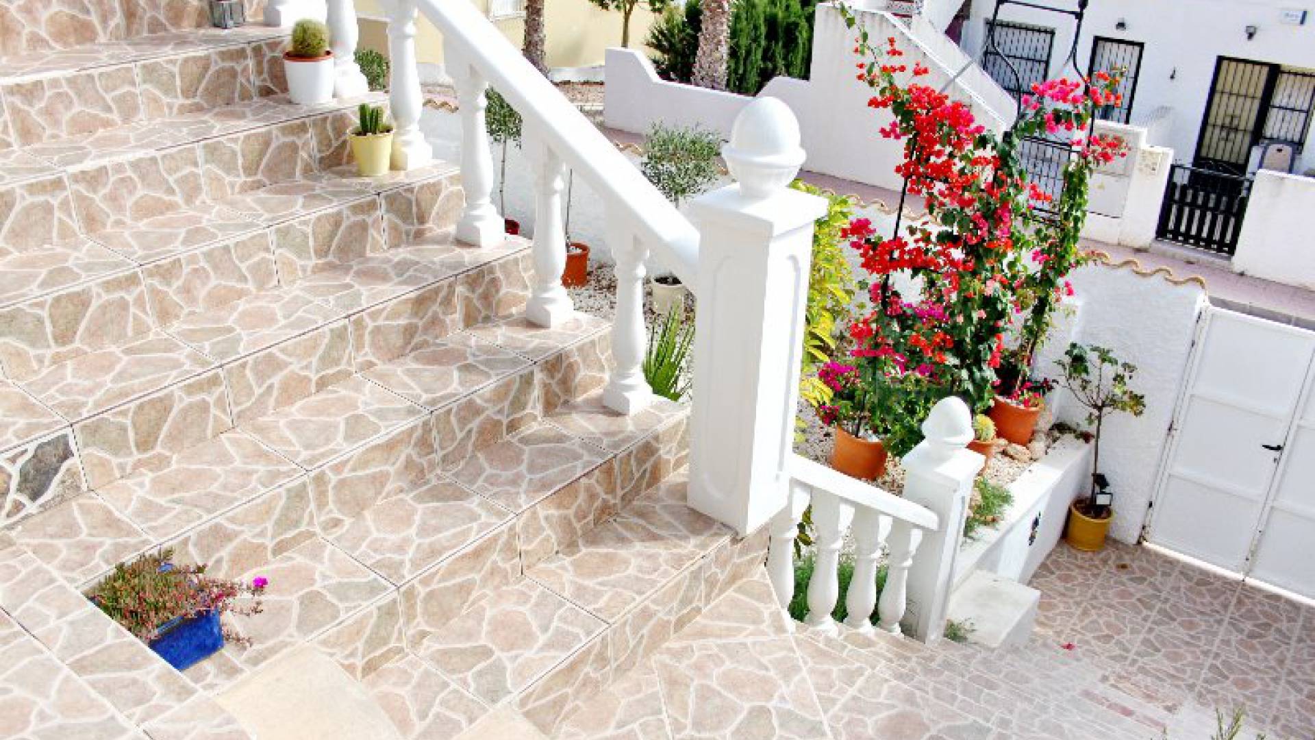 Återförsäljning - Villa - Villamartin - blue lagoon